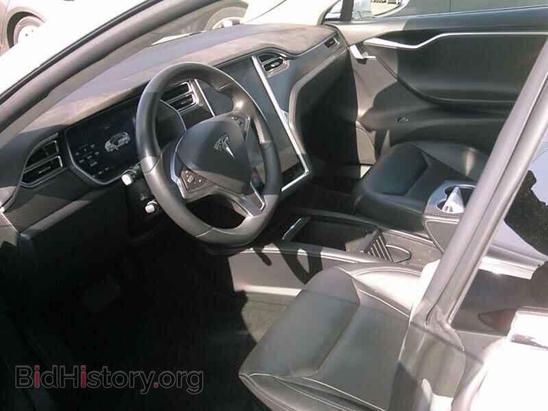 2016 Tesla Model S - VIN: 5YJSA1E20GF141572 - Photo 3