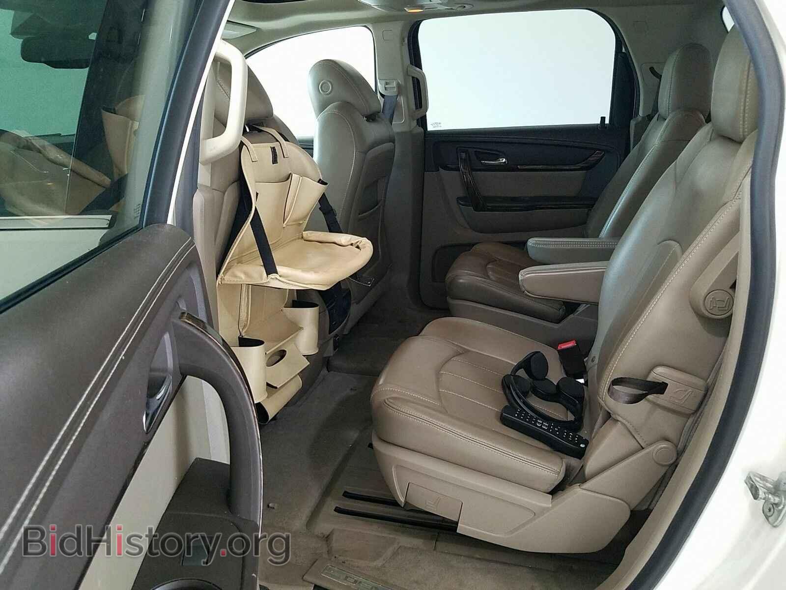 2014 GMC Acadia - VIN: 1GKKVTKD2EJ213971 - Photo 13