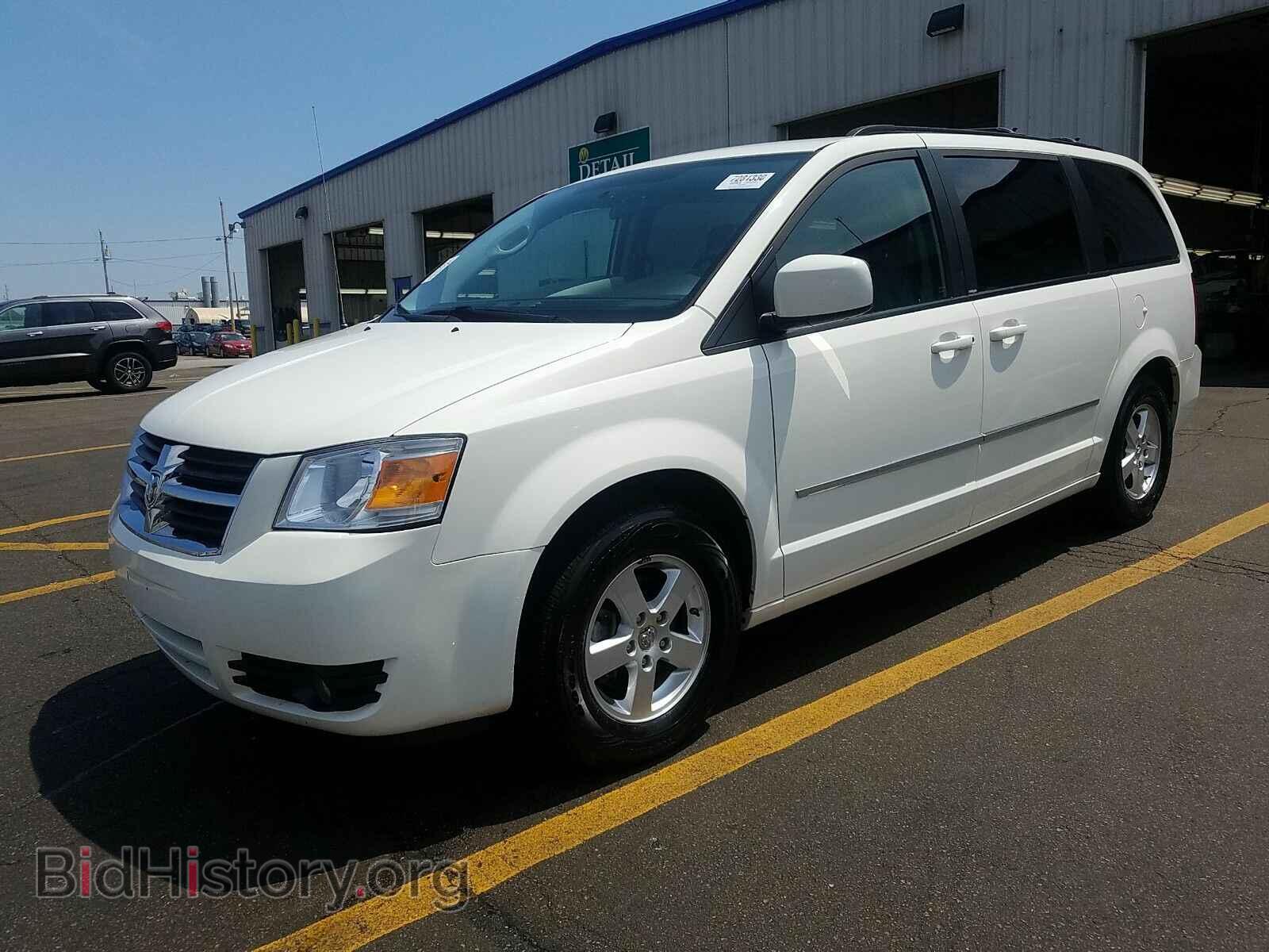 Photo 2D4RN5DX6AR140013 - Dodge Grand Caravan 2010