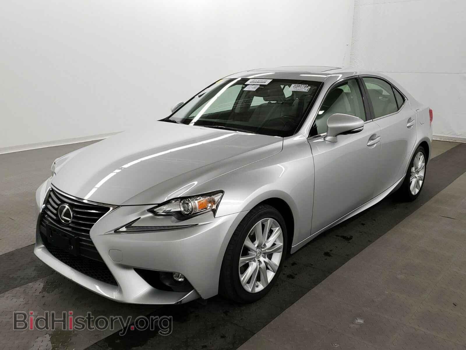 Photo JTHBA1D24G5022988 - Lexus IS 200t 2016