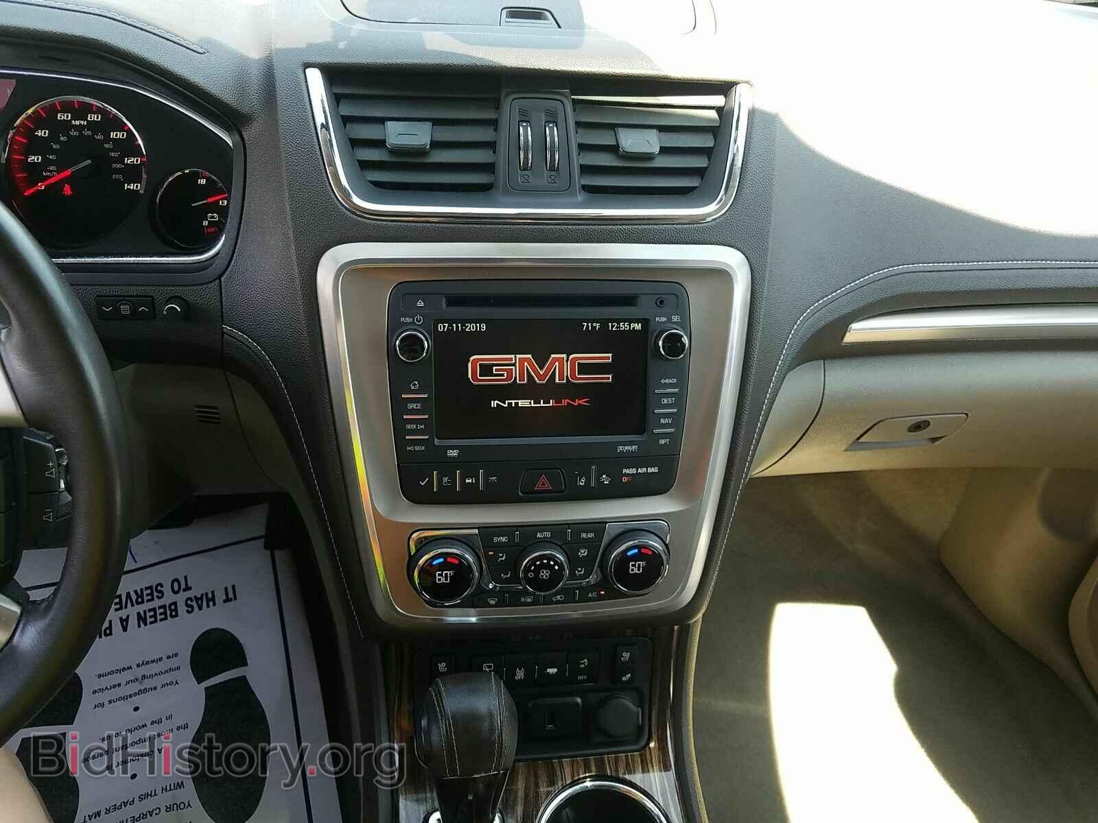2016 GMC Acadia - VIN: 1GKKVTKD8GJ304620 - Photo 4
