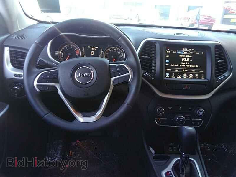 2018 Jeep Cherokee - VIN: 1C4PJLLB7JD557671 - Фото 4
