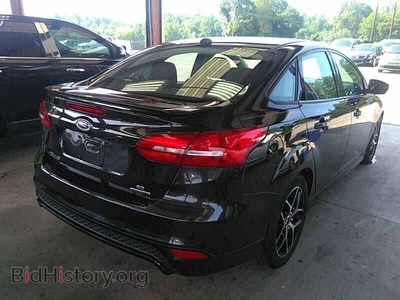 2015 Ford Focus - VIN: 1FADP3F22FL267449 - Фото 2