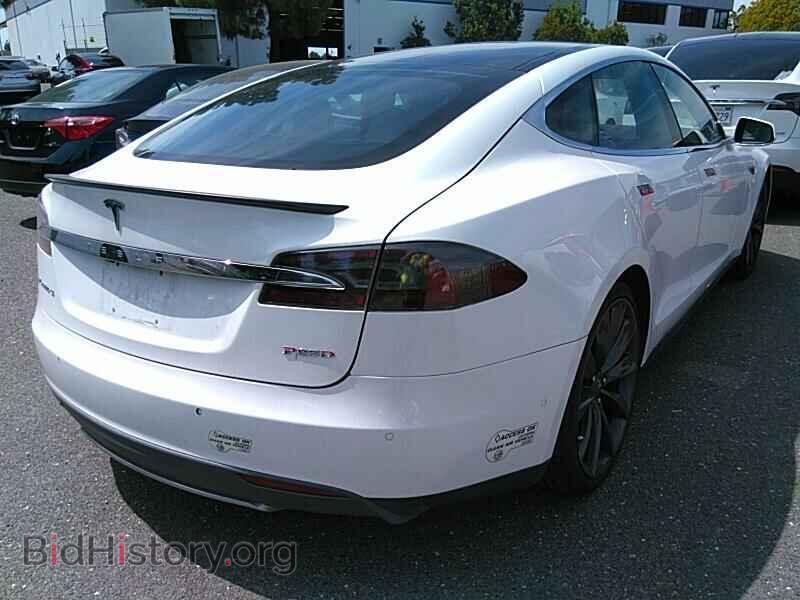 2015 Tesla Model S - VIN: 5YJSA1H46FF091885 - Photo 2