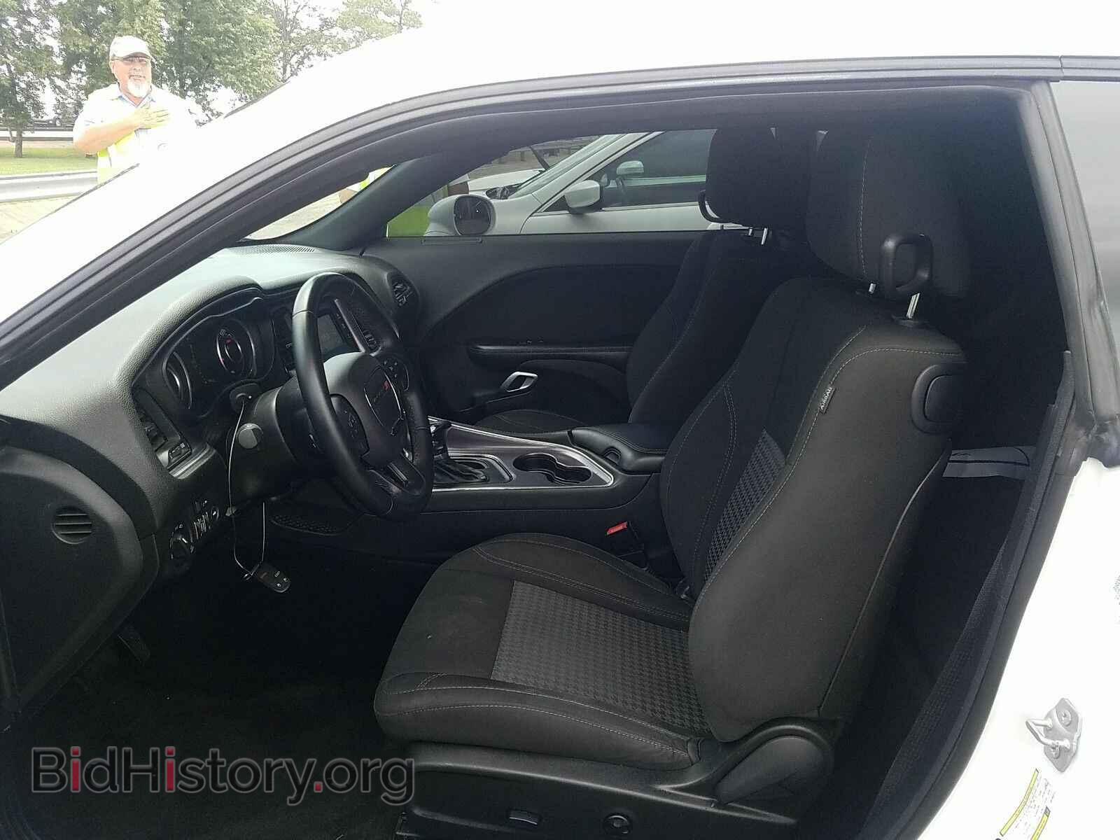 2016 Dodge Challenger - VIN: 2C3CDZBT2GH108272 - Фото 3