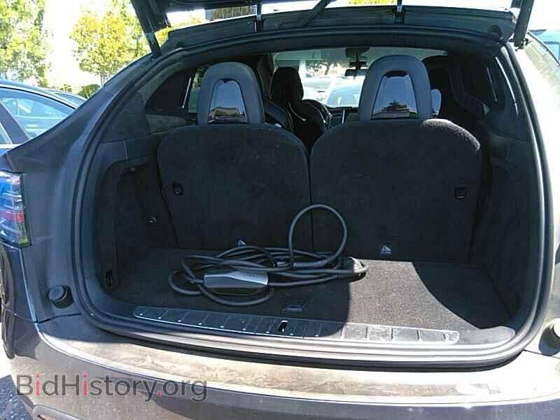 2016 Tesla Model X - VIN: 5YJXCBE41GFS00474 - Фото 7