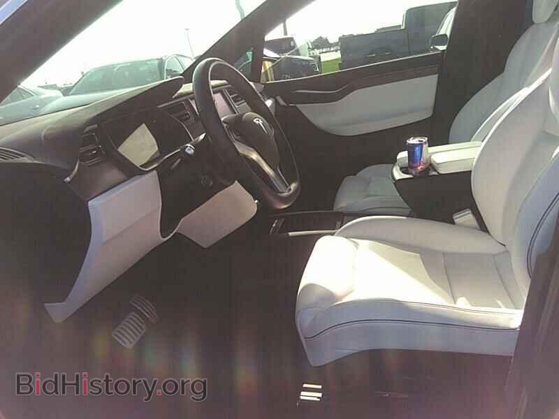 2016 Tesla Model X - VIN: 5YJXCAE43GF003123 - Фото 3