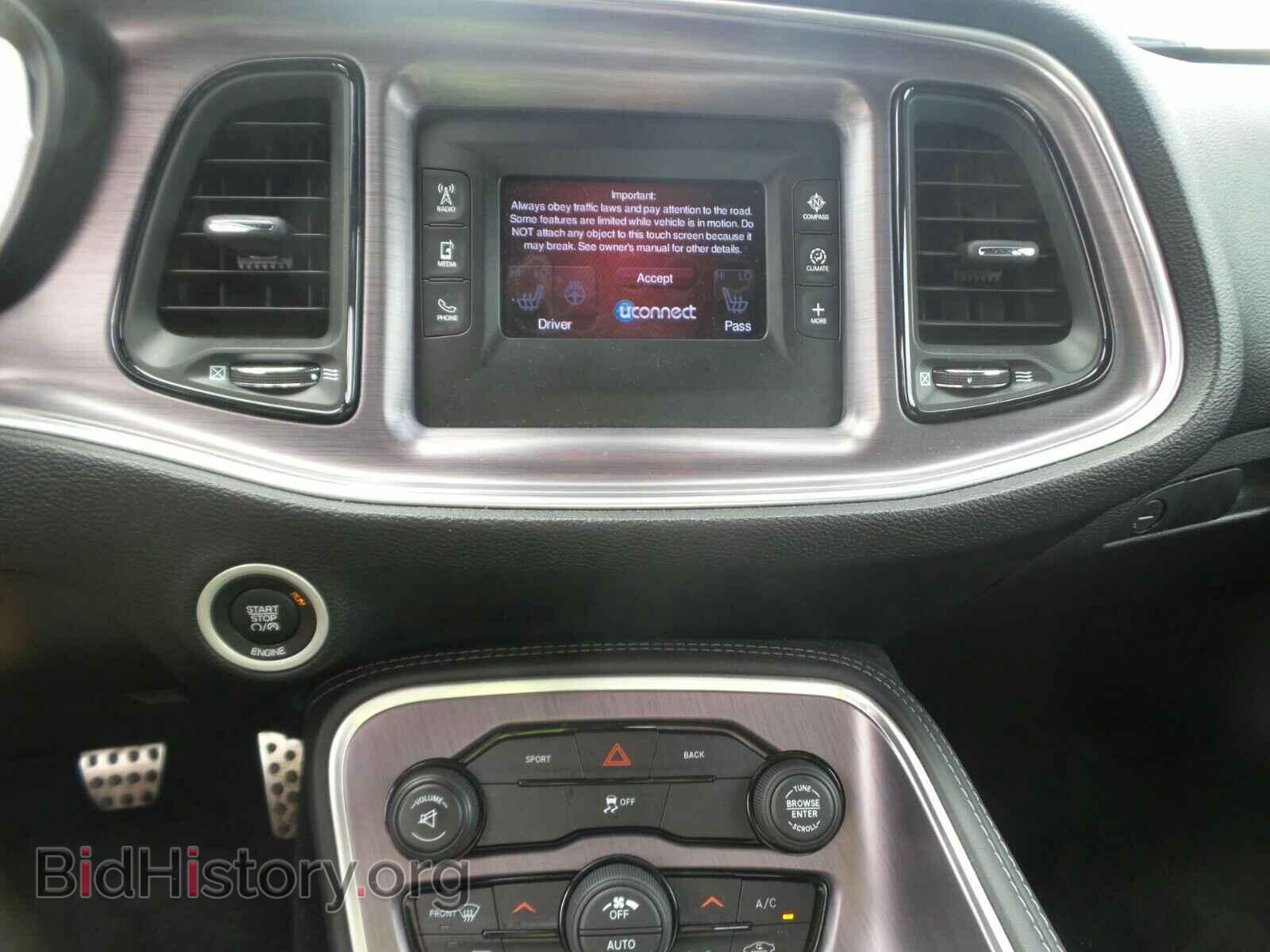 2016 Dodge Challenger - VIN: 2C3CDZBT1GH201736 - Photo 4