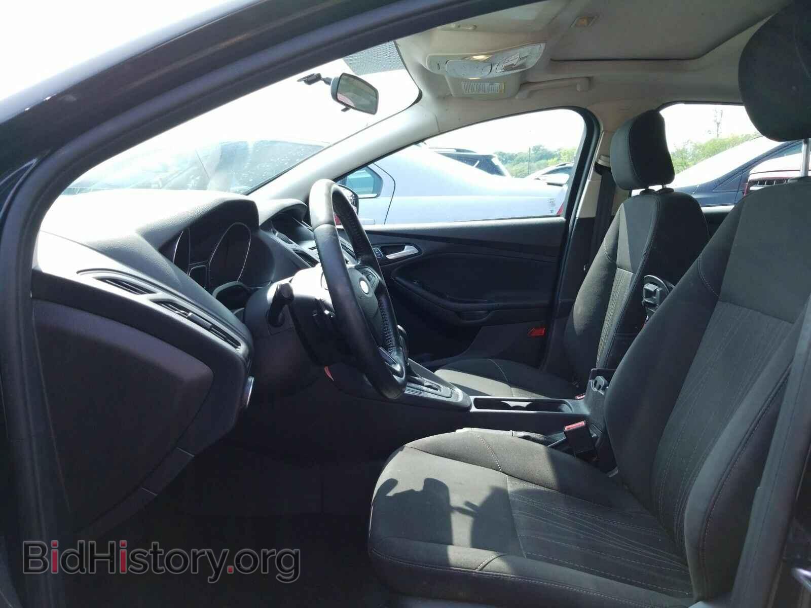 2015 Ford Focus - VIN: 1FADP3F21FL215357 - Фото 3