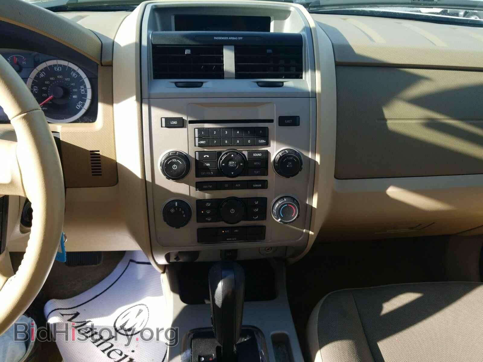 2011 Ford Escape - VIN: 1FMCU9D76BKC66848 - Фото 4