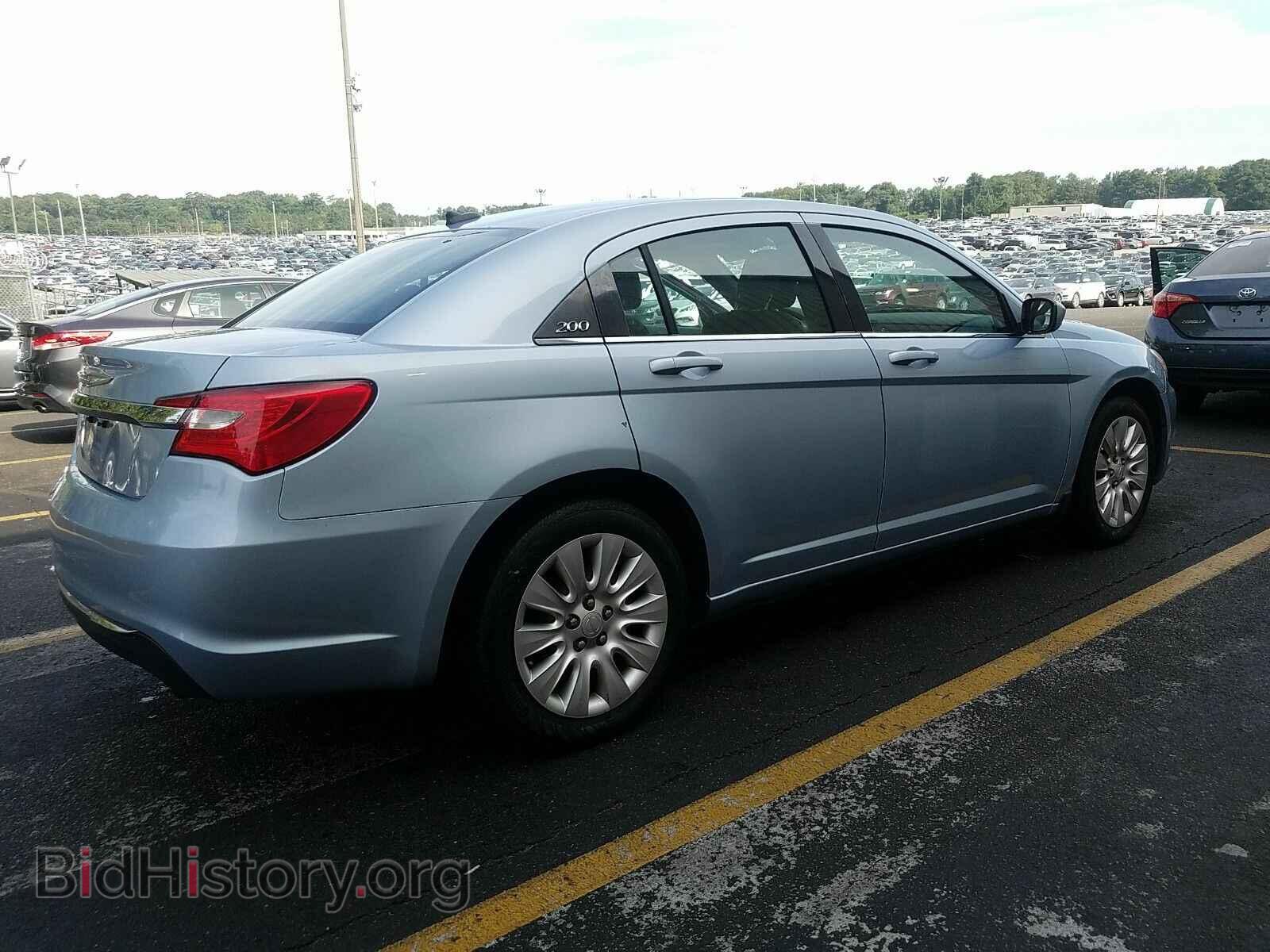 2014 Chrysler 200 - VIN: 1C3CCBAB0EN124395 - Фото 2