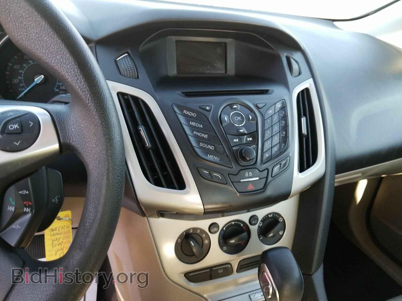2013 Ford Focus - VIN: 1FADP3F28DL353880 - Фото 4