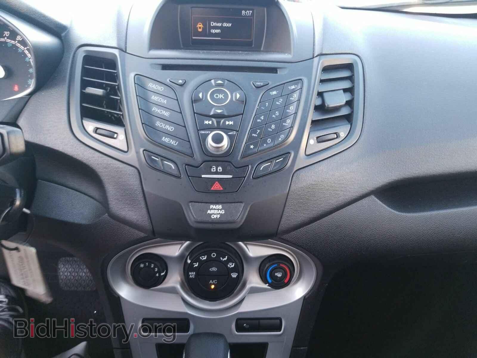 2018 Ford Fiesta - VIN: 3FADP4EJ3JM102063 - Фото 4