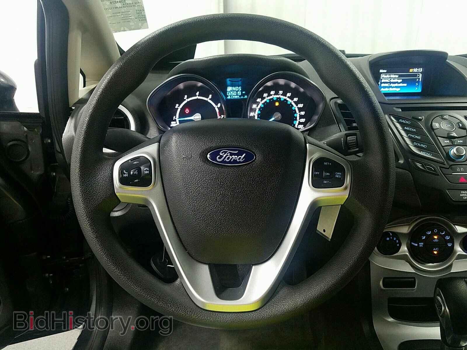 2018 Ford Fiesta - VIN: 3FADP4EJ4JM113217 - Фото 10