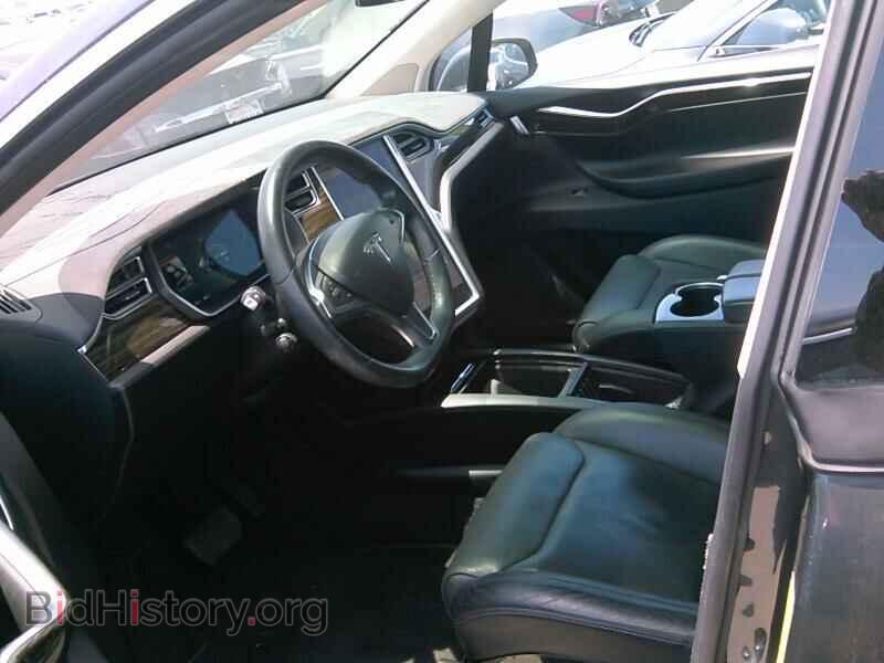 2016 Tesla Model X - VIN: 5YJXCBE22GF008396 - Фото 3