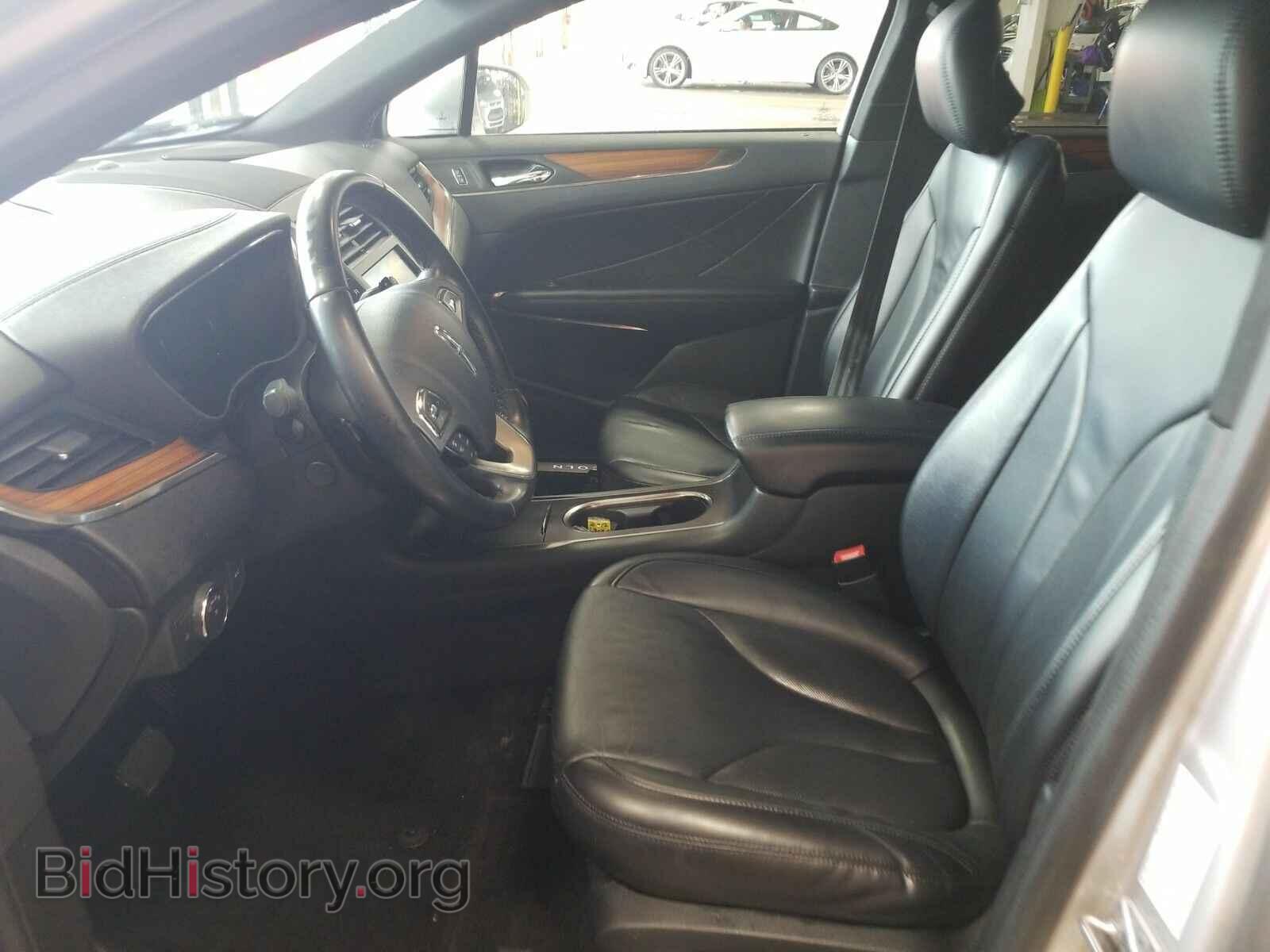 2017 Lincoln MKC - VIN: 5LMCJ2D91HUL11657 - Фото 3