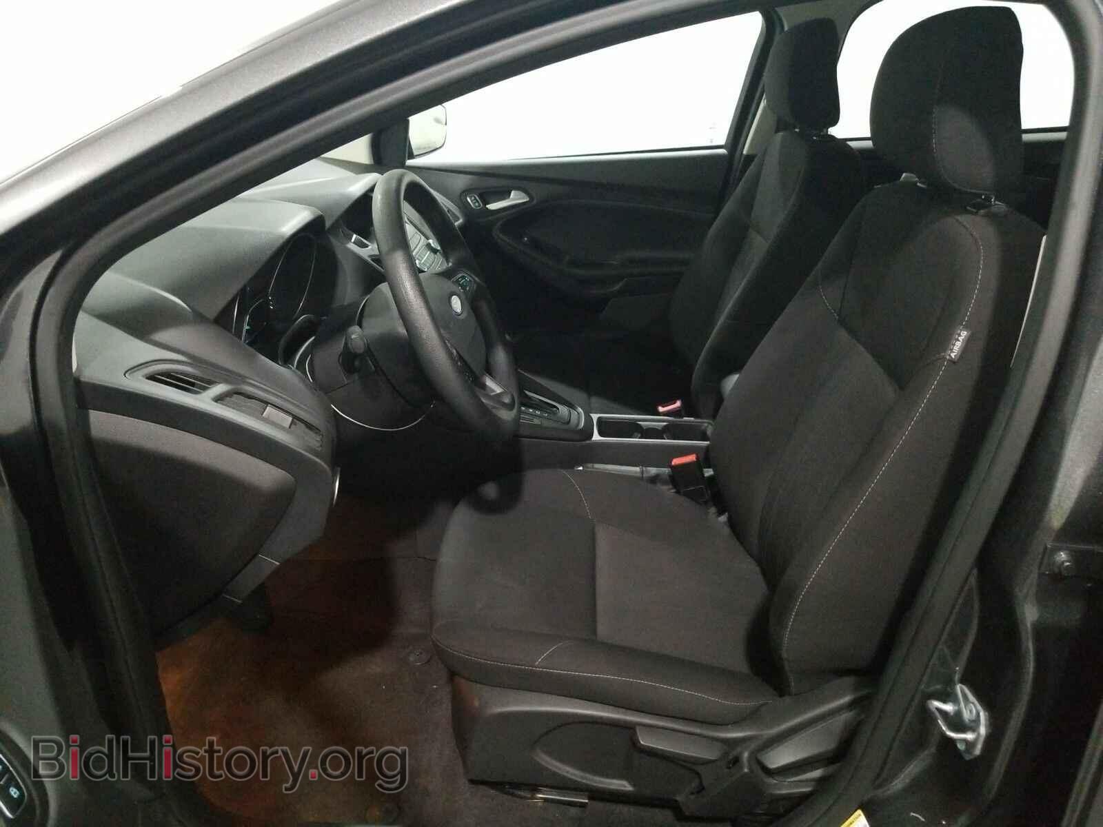 2018 Ford Focus - VIN: 1FADP3F23JL206152 - Фото 7