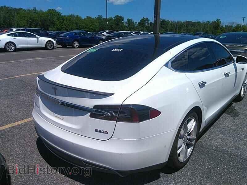 2016 Tesla Model S - VIN: 5YJSA1E42GF129330 - Photo 2