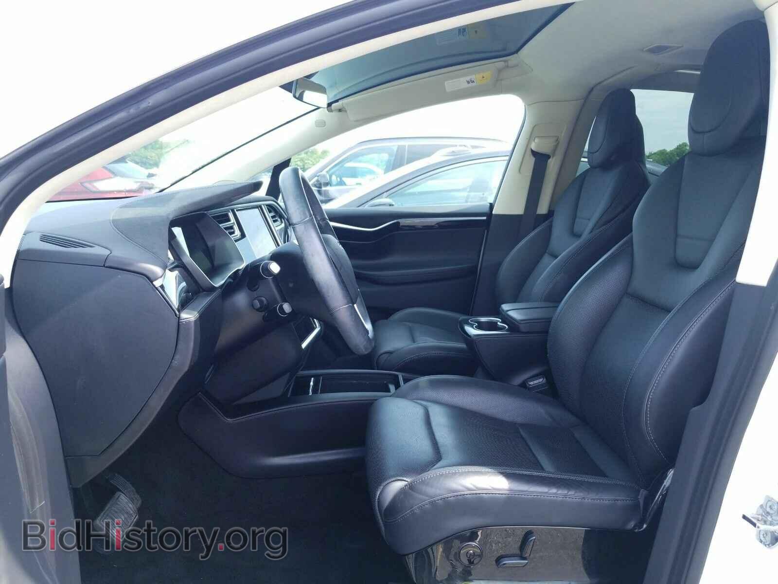 2016 Tesla Model X - VIN: 5YJXCBE23GF007144 - Фото 3