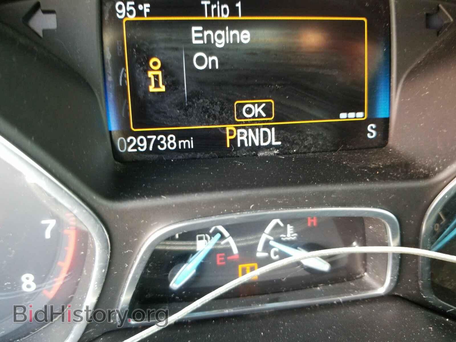 2018 Ford Focus - VIN: 1FADP3F20JL239609 - Фото 5