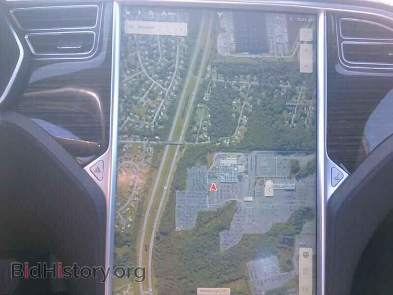 2015 Tesla Model S - VIN: 5YJSA1E20FF114256 - Photo 4