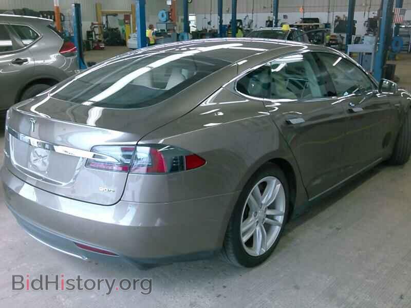2015 Tesla Model S - VIN: 5YJSA1E23FF112498 - Photo 2