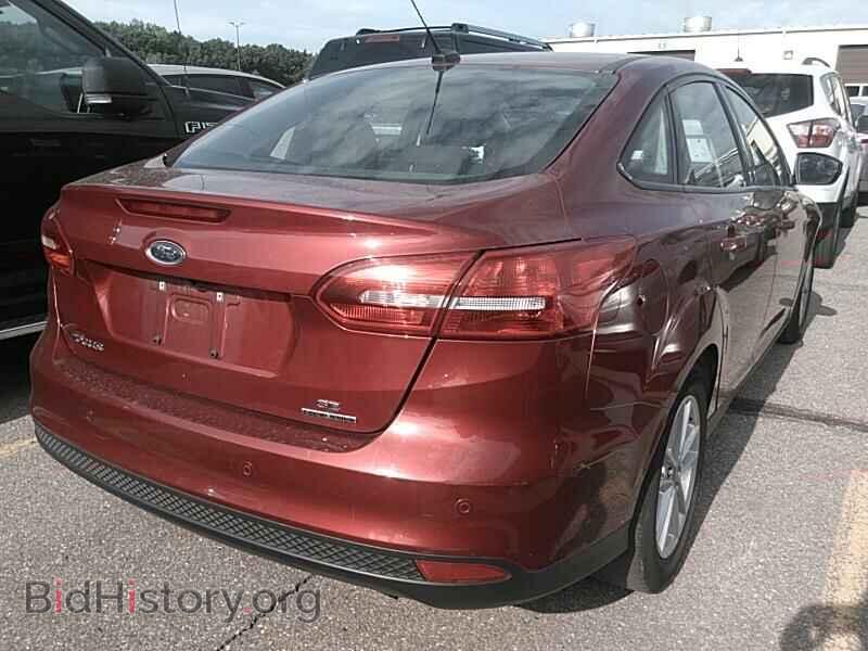 2016 Ford Focus - VIN: 1FADP3F29GL257728 - Фото 2