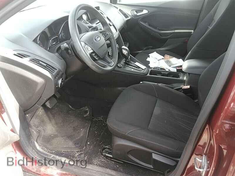 2016 Ford Focus - VIN: 1FADP3F29GL257728 - Фото 3