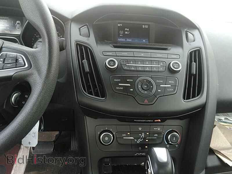2016 Ford Focus - VIN: 1FADP3F29GL257728 - Фото 4