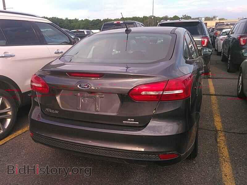 2016 Ford Focus - VIN: 1FADP3F2XGL252330 - Фото 2