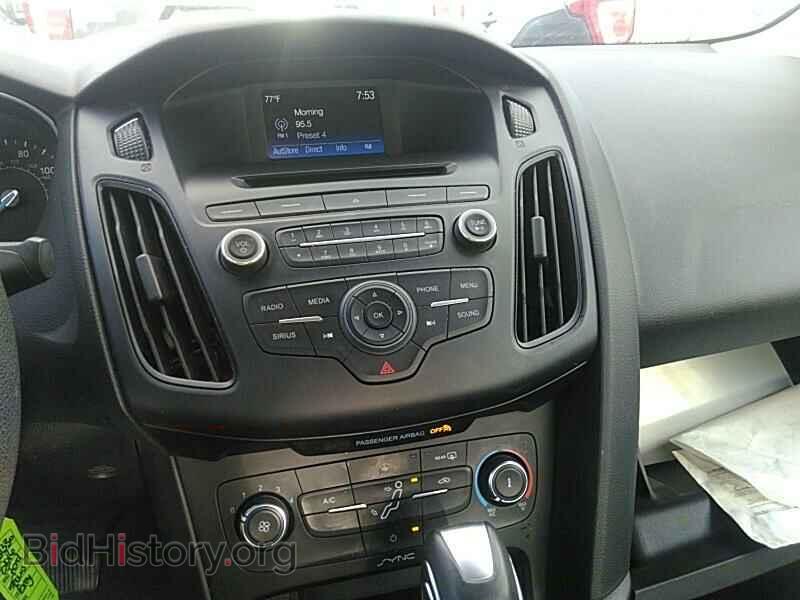 2016 Ford Focus - VIN: 1FADP3F2XGL252330 - Фото 4