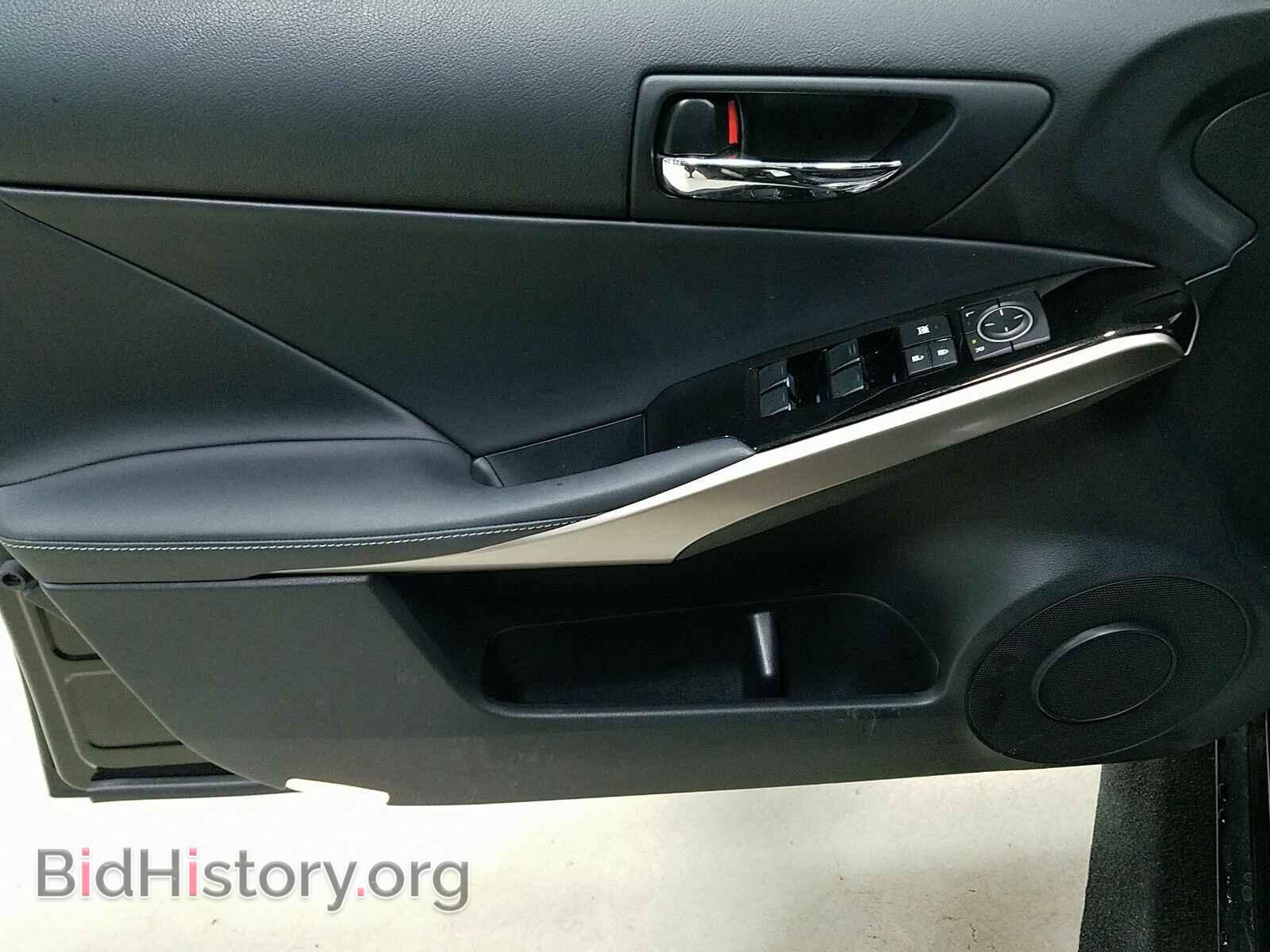 2016 Lexus IS 300 - VIN: JTHCM1D2XG5005608 - Фото 9