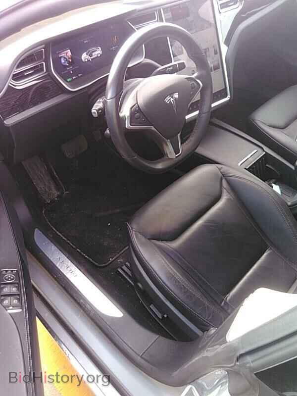 2016 Tesla Model S - VIN: 5YJSA1E23GF151321 - Фото 3