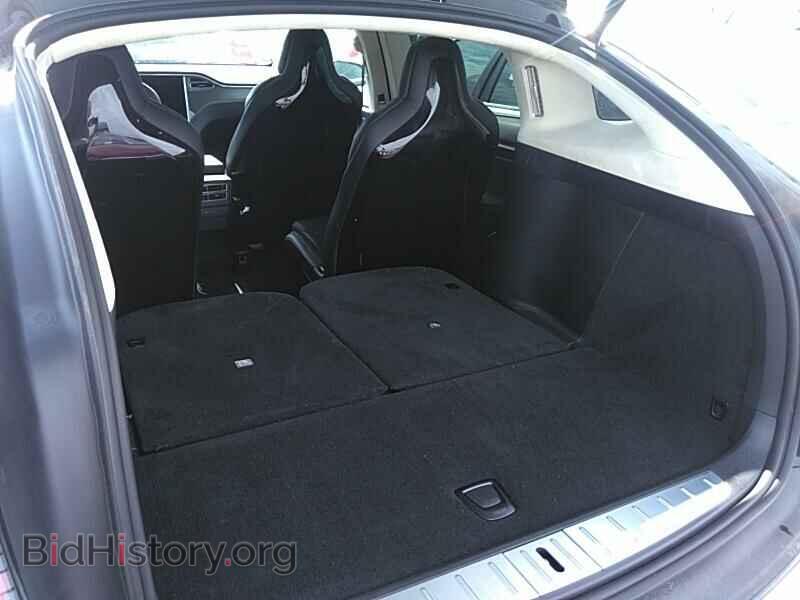 2017 Tesla Model X - VIN: 5YJXCBE44HF035781 - Photo 7