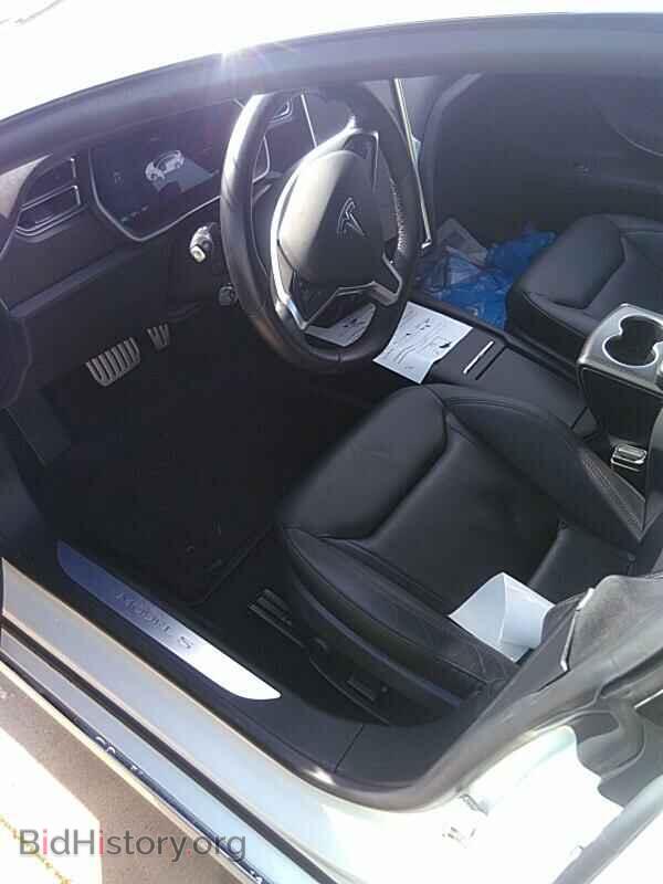 2016 Tesla Model S - VIN: 5YJSA1E46GF141920 - Photo 3