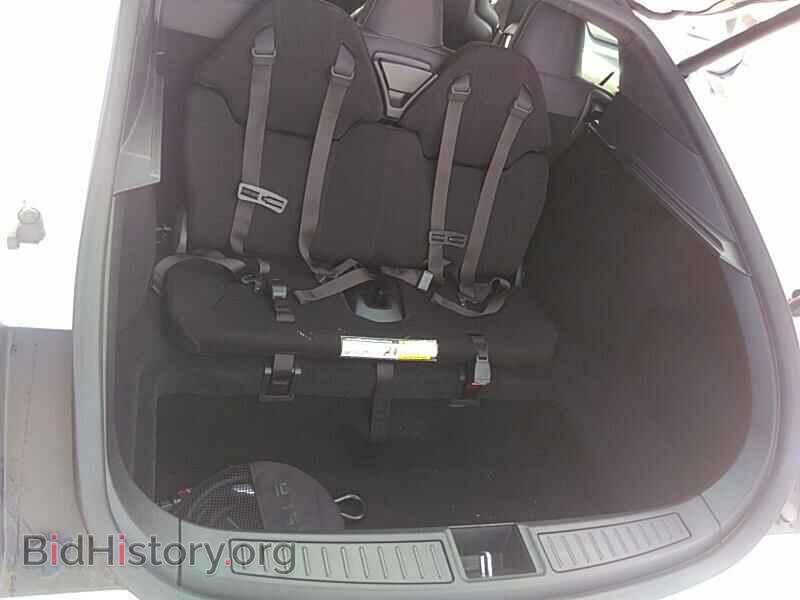 2016 Tesla Model S - VIN: 5YJSA1E46GF141920 - Photo 7