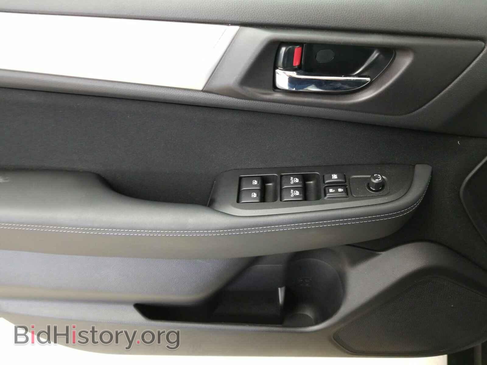 2017 Subaru Outback - VIN: 4S4BSACCXH3208701 - Фото 9