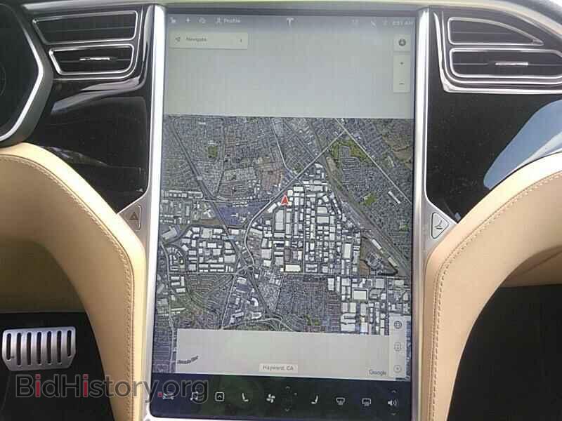 2014 Tesla Model S - VIN: 5YJSA1H18EFP60582 - Photo 4