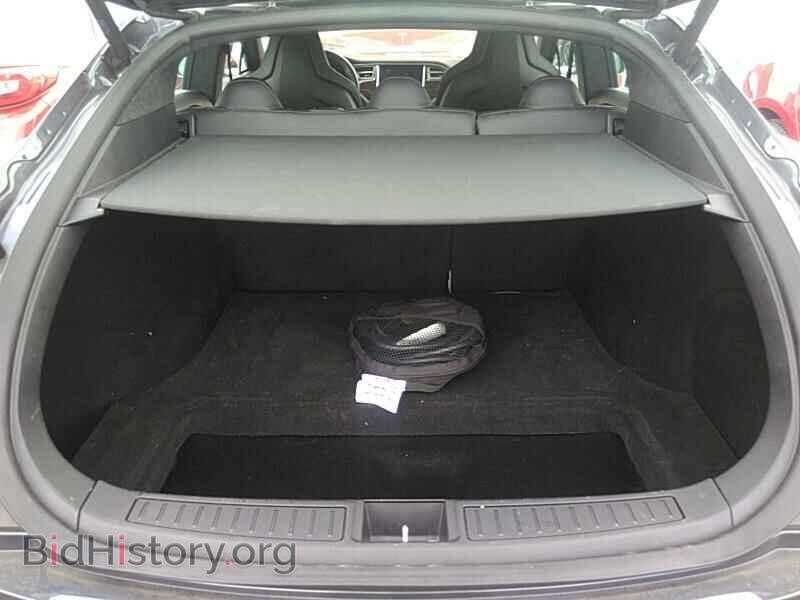 2014 Tesla Model S - VIN: 5YJSA1H19EFP49509 - Photo 7