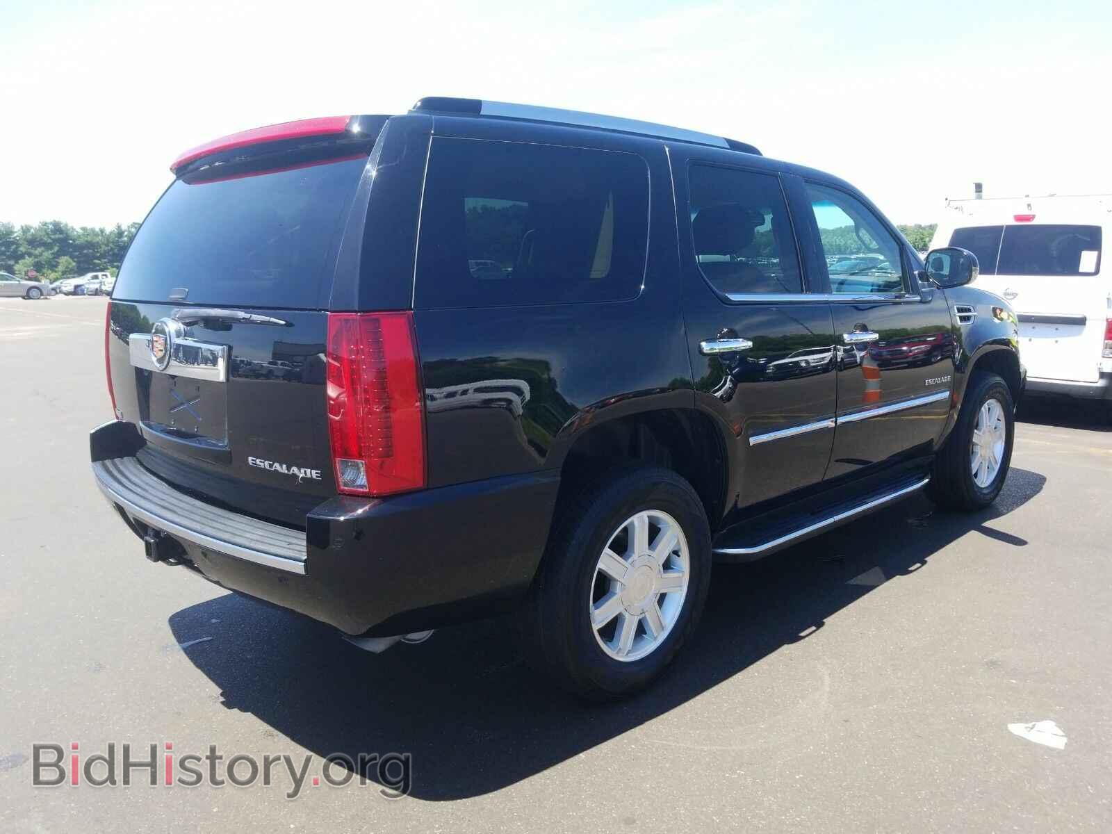 2011 Cadillac Escalade - VIN: 1GYS4AEF3BR151486 - Фото 2