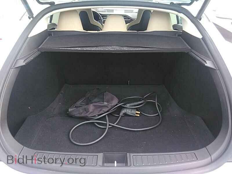 2014 Tesla Model S - VIN: 5YJSA1S19EFP63399 - Photo 7
