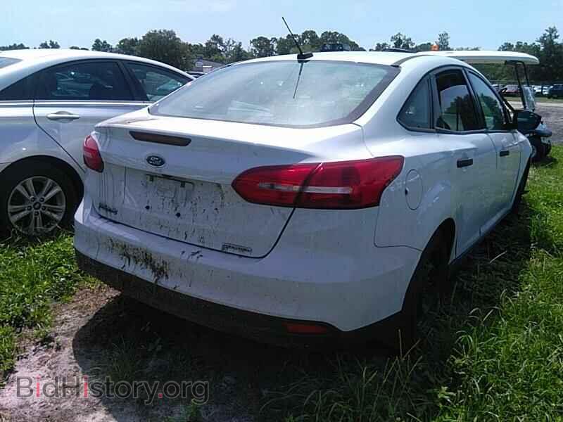 2016 Ford Focus - VIN: 1FADP3E23GL219669 - Photo 2