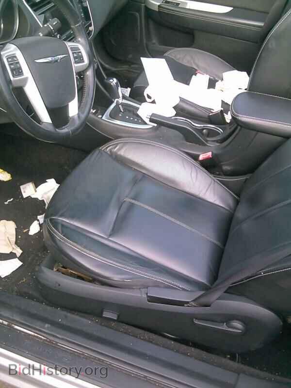 2011 Chrysler 200 - VIN: 1C3BC7EG3BN529600 - Фото 11