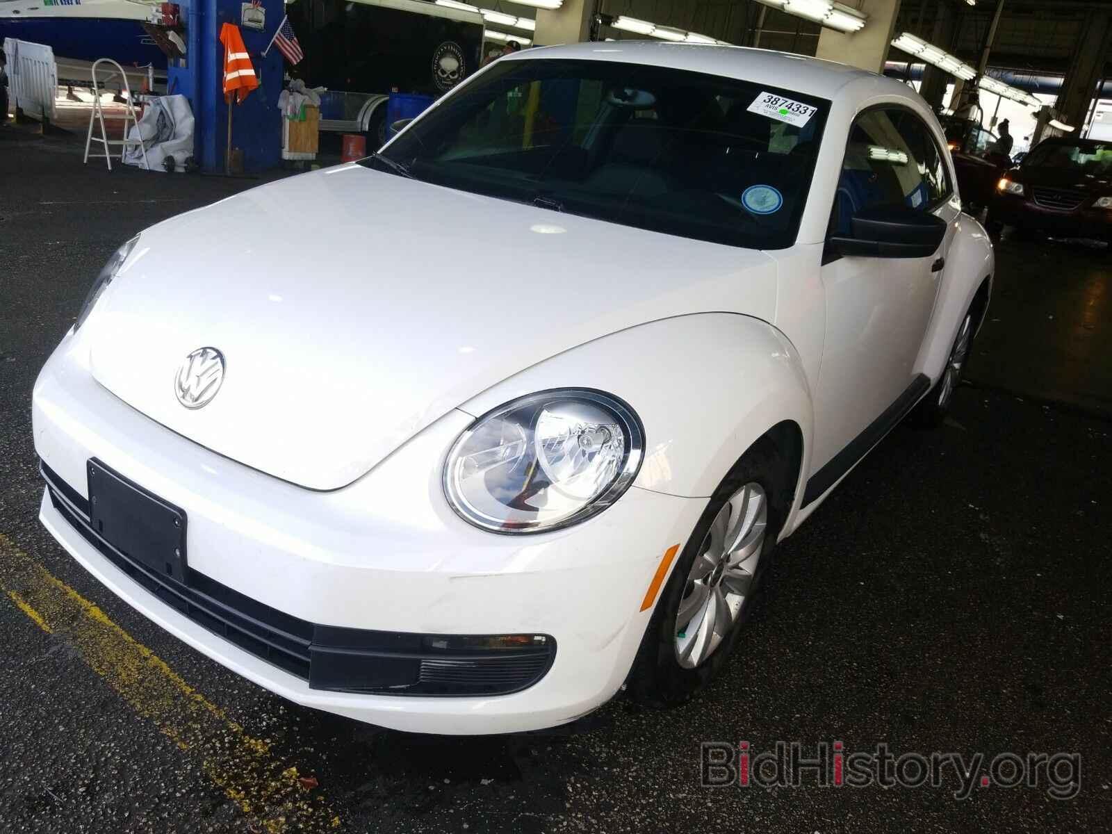 Photo 3VWFP7AT9DM627626 - Volkswagen Beetle Coupe 2013
