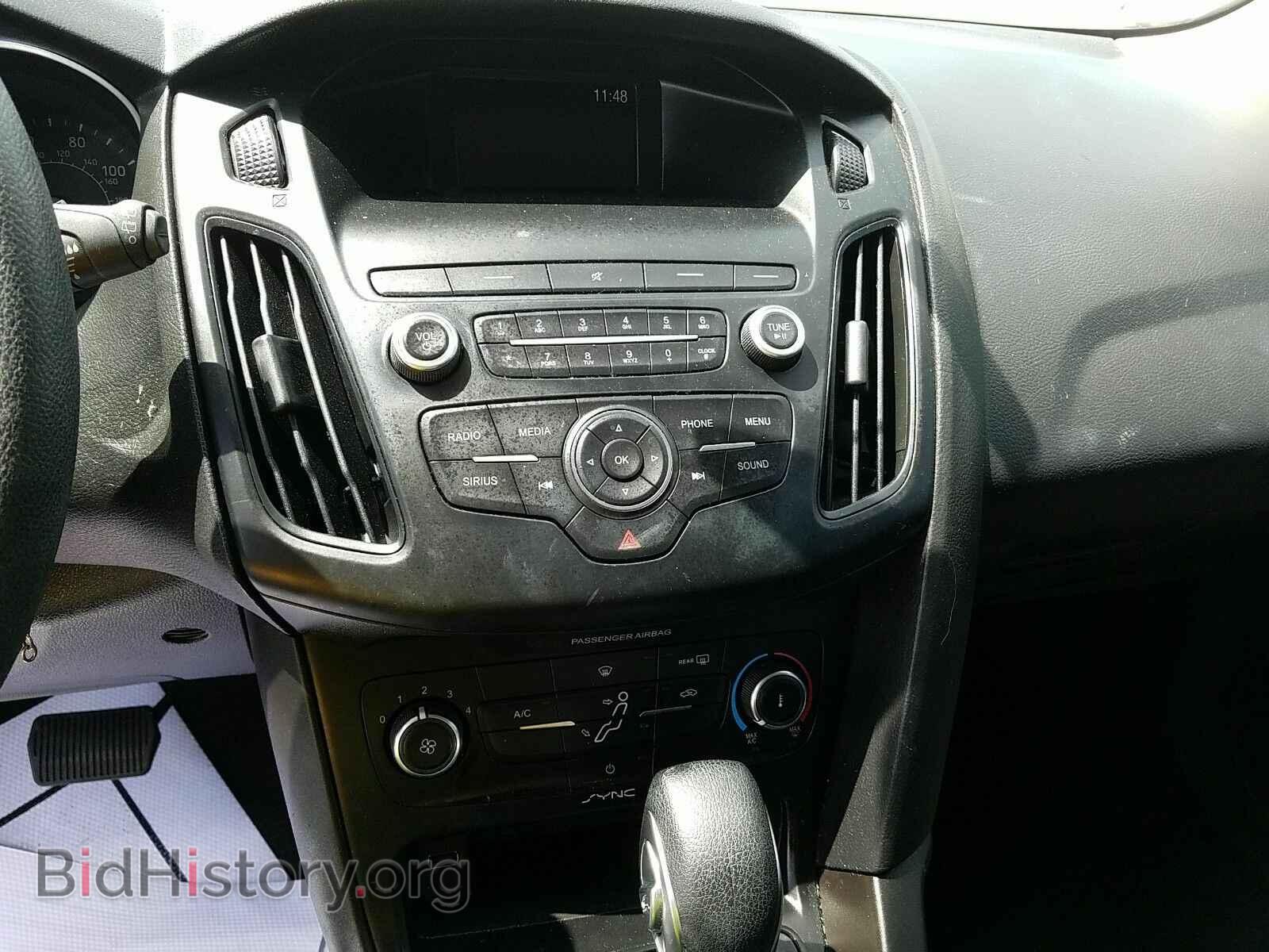 2018 Ford Focus - VIN: 1FADP3K25JL282476 - Фото 4