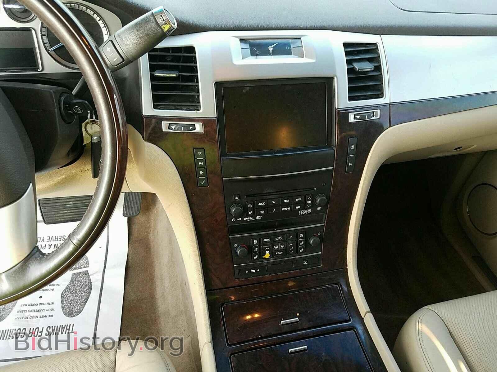2011 Cadillac Escalade - VIN: 1GYS4CEFXBR127231 - Фото 4