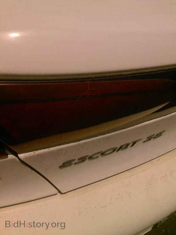1998 Ford Escort - VIN: 1FAFP13PXWW251821 - Фото 9