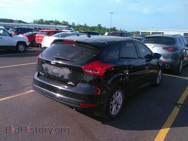 2016 Ford Focus - VIN: 1FADP3K24GL202349 - Photo 2