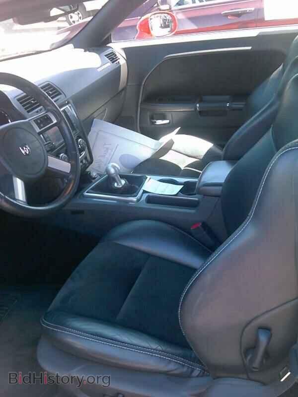 2010 Dodge Challenger - VIN: 2B3CJ7DW4AH119282 - Photo 3