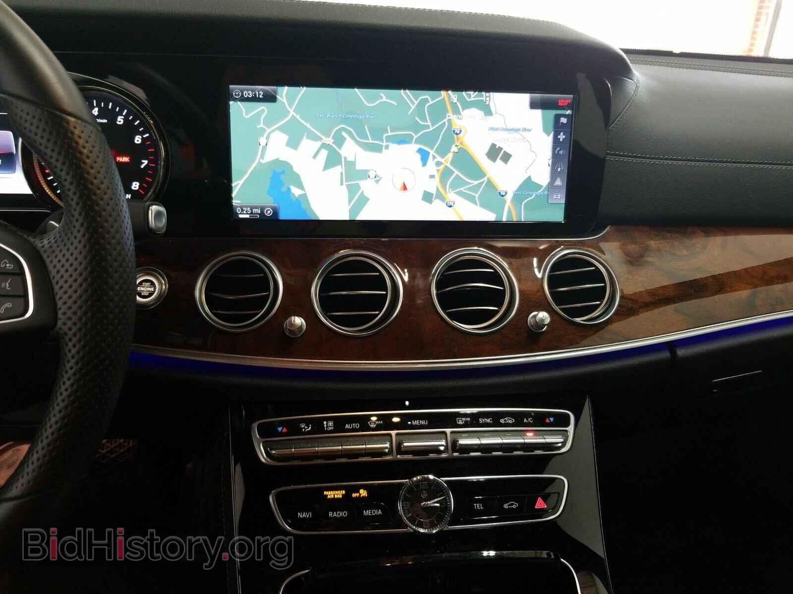 2017 Mercedes-Benz E-Class - VIN: WDDZF4KB8HA093468 - Фото 4